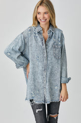 RISEN Distressed Denimhemd mit offener Saumkante