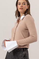HYFVE Geknöpfter Crop Strickcardigan mit Kragen und Kontrastdetails