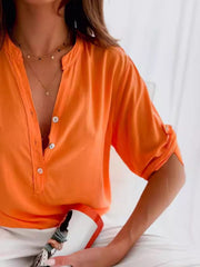 Bluse mit halber Knopfleiste, V-Ausschnitt und halben Ärmeln