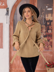 Bluse mit gerafften Volantärmeln