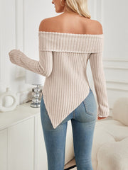 Geripptes, asymmetrisch geschnittenes Off-Shoulder Langarm-T-Shirt