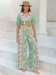 Bedrucktes Halbarm-Top und weite Hose Set